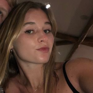 Meet your Posher, Lia